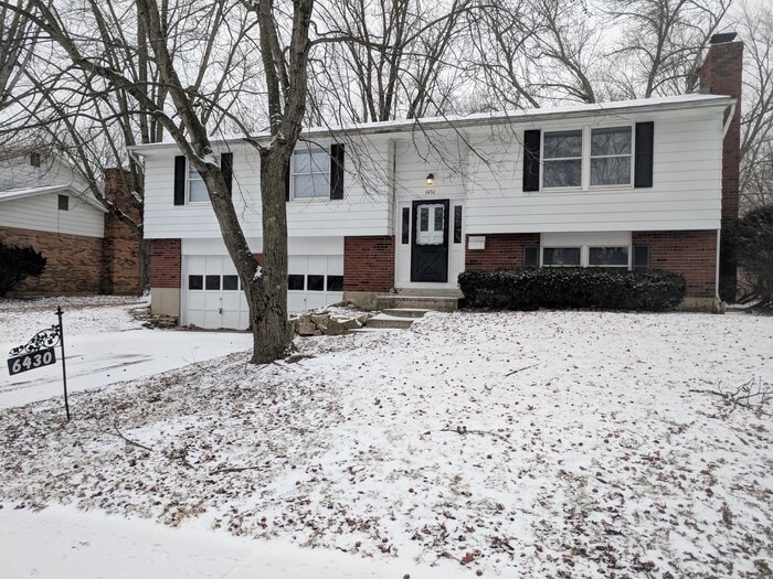 Primary Photo - Beautiful Bi-Level Home