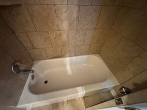 Building Photo - 521 Grant St