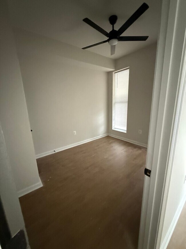 Foto del edificio - Newly Renovated Townhouse