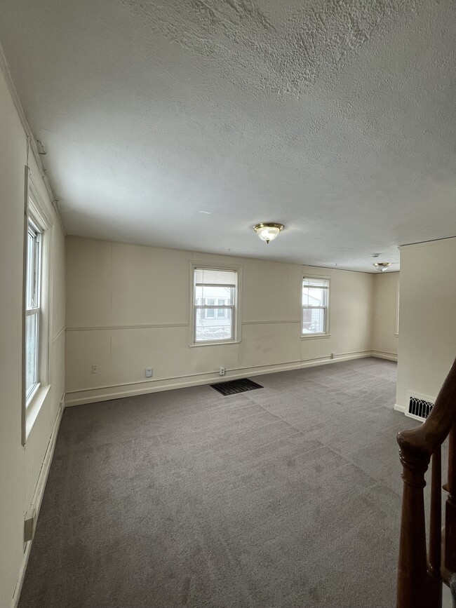 Foto del edificio - 725 S 30th St