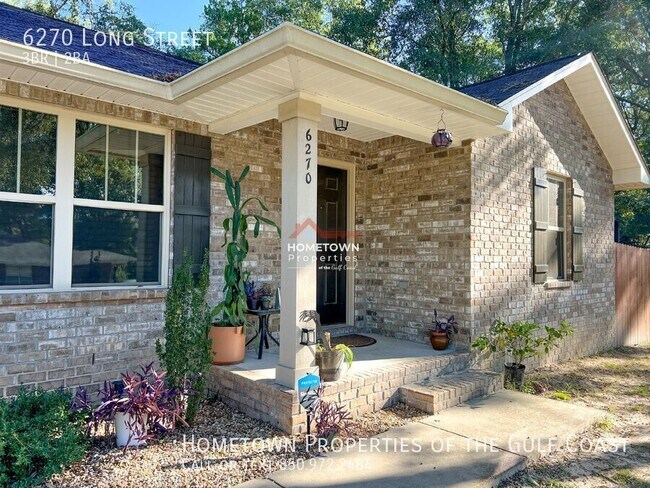 Foto del edificio - Price Reduction! Charming Pet-friendly 3-B...