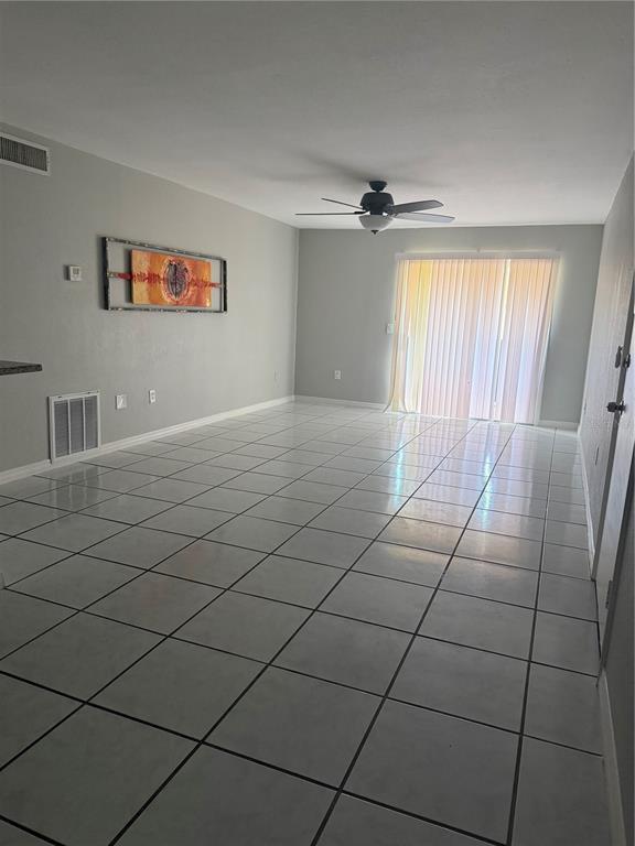 Foto del edificio - 916 Lake Destiny Rd