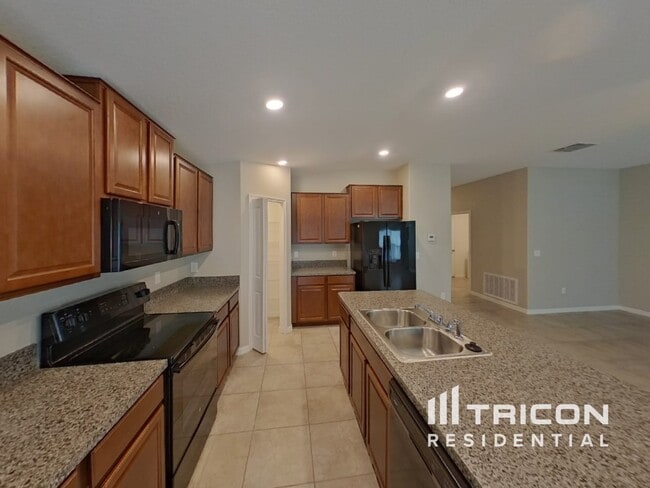 Building Photo - 7030 Wiseman Run Dr