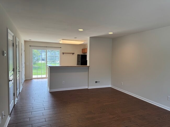 Living Area - 1540 Artisan Ct