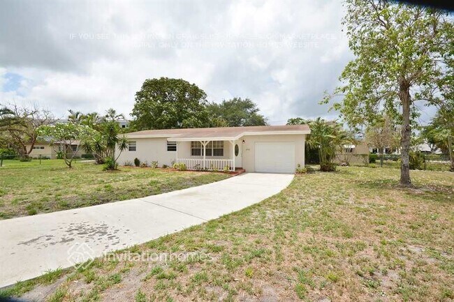 Foto del edificio - 3792 SW 19th St
