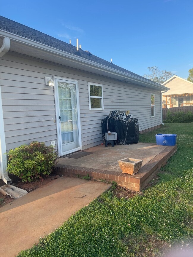 Foto del edificio - 420 Oconner Ct