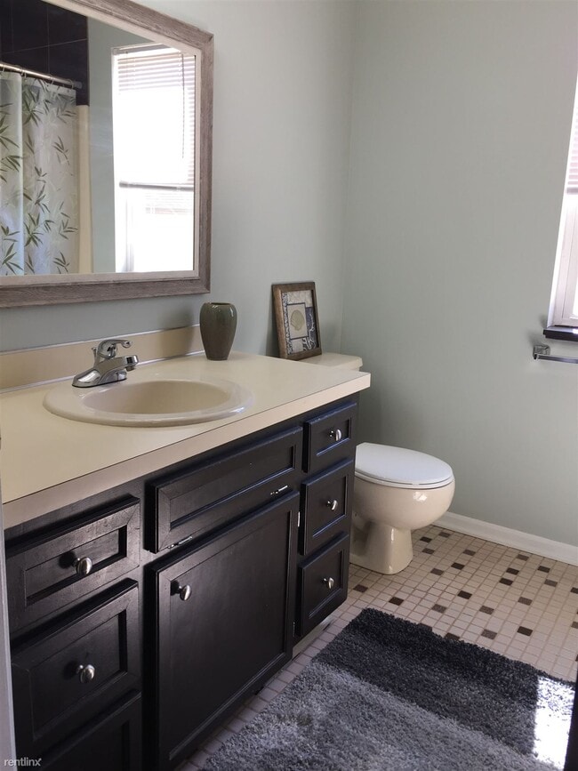 Building Photo - 2 br, 1 bath 4plex - 945 Cedar Run Ct NW 945