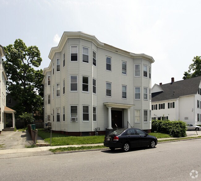 14 Dover St, Worcester, MA 01609 Apartments Worcester, MA