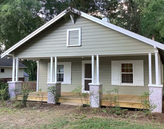 Building Photo - 507 W Farley Ave