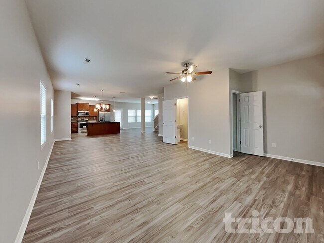 Building Photo - 616 Sawtooth Oak Drive