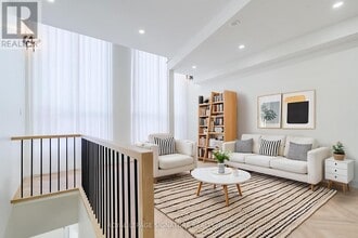 Building Photo - 861 O'Connor Dr