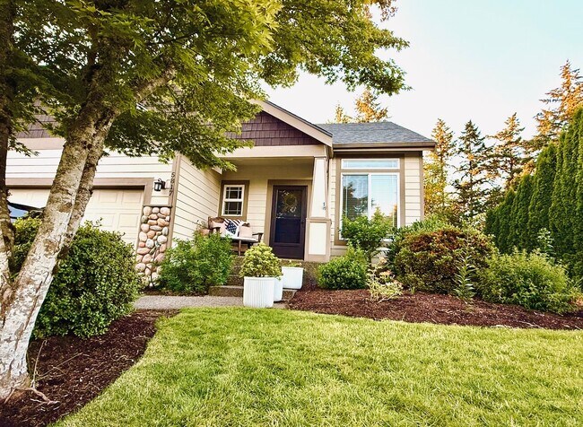 Foto del edificio - 5817 16th St Ct NE
