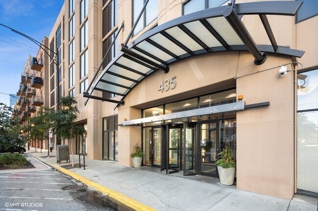 Foto del edificio - 435 W Erie St