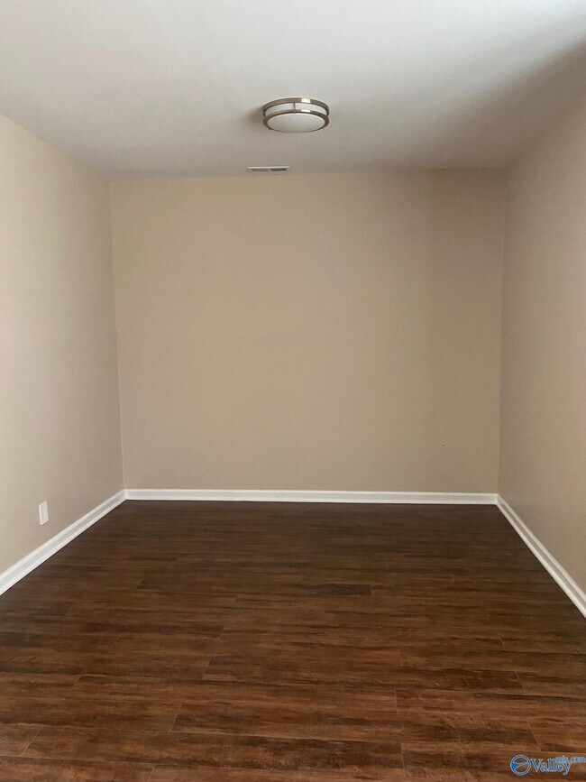 Foto del edificio - 3609 Lakewood Dr NW