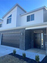 Building Photo - 1821 Lapis Ave