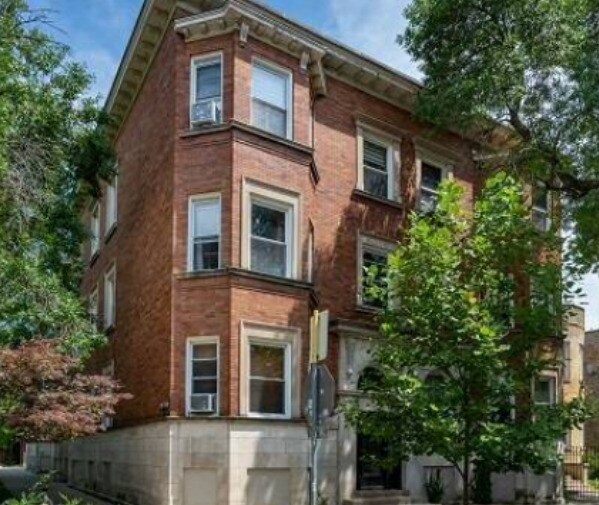 Foto del edificio - 3251 W Belden Ave