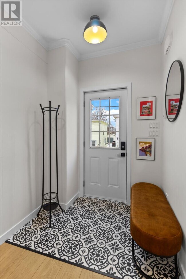 Photo du bâtiment - 14 Cavell Ave