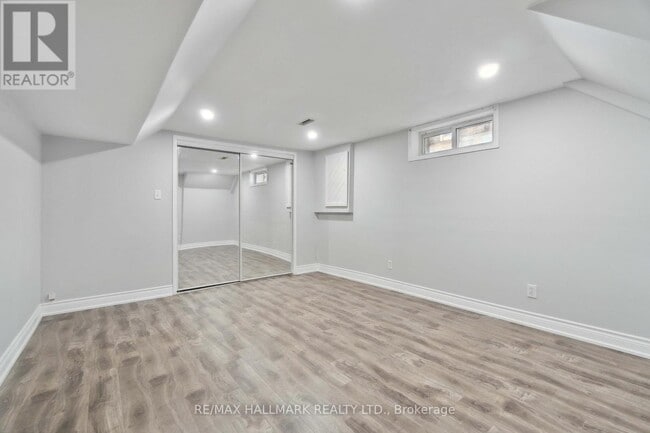 Building Photo - 91 Boston Crescent