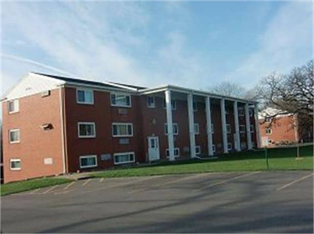 Building Photo - 2012 Cedar St