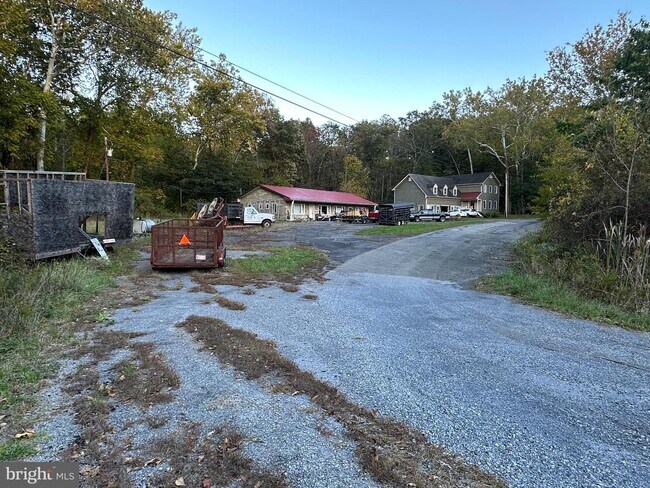 Foto del edificio - 1324 John S Mosby Hwy