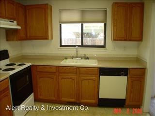 Building Photo - 3 br, 3 bath House - 2437 Spencer St.