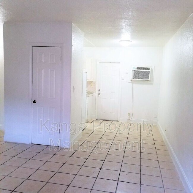 Foto del edificio - 2151 NW 7th St