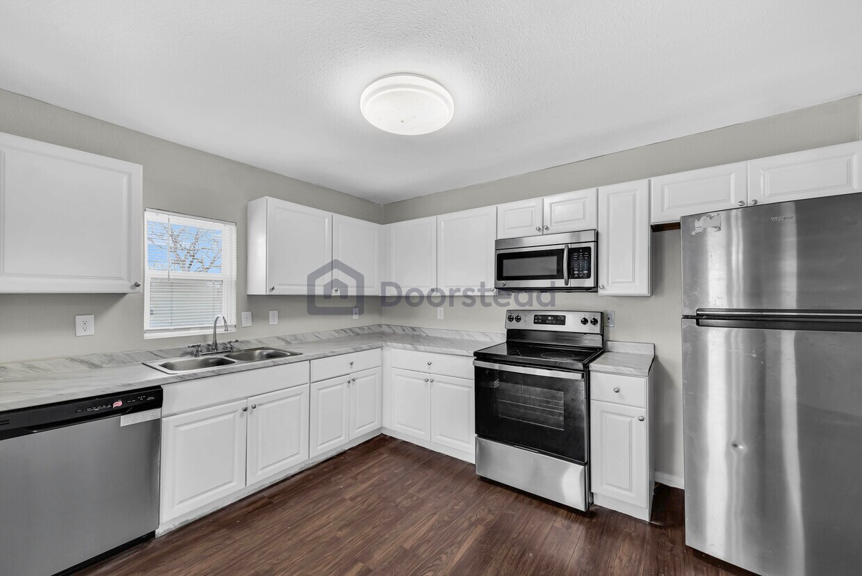 Foto principal - 2735 Purington Ave