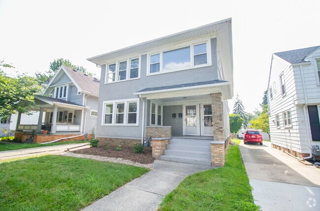 Building Photo - 4129 N Lockwood Ave