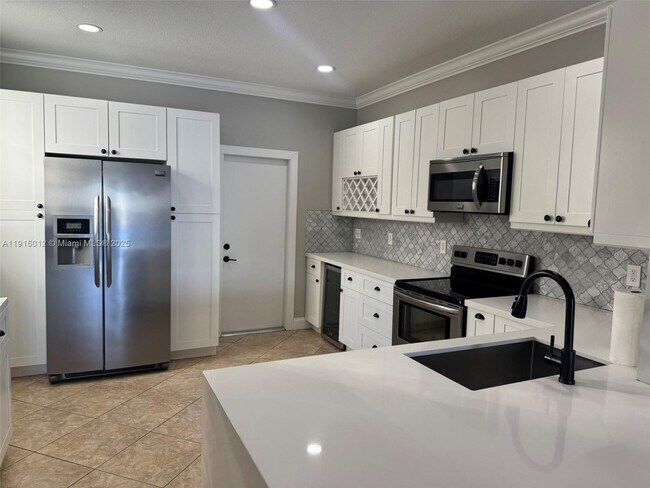 Foto del edificio - 3748 San Simeon Cir