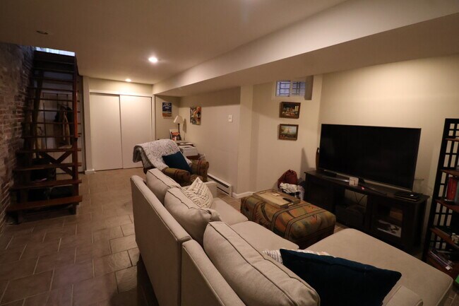 Foto del edificio - 280 S 23rd St