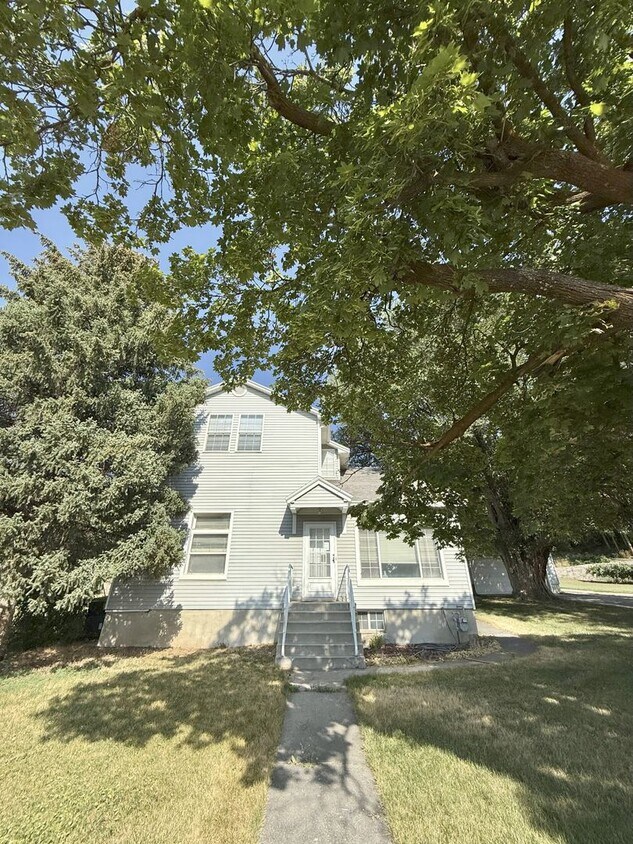 Primary Photo - Timeless Charm, Modern Living — 4-Bed Gem ...