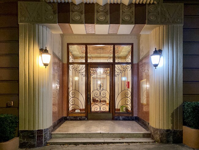 Foto del edificio - 1855 Pacific Ave