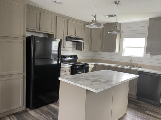 Foto del edificio - Brand new Manufactured home
