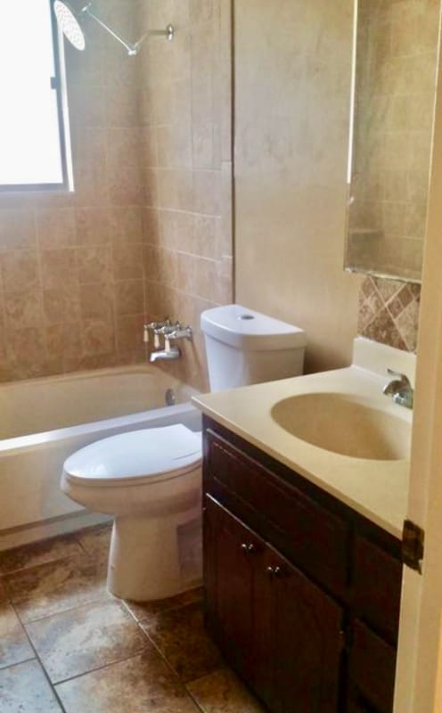 Foto del edificio - 7202 Silvermine Dr