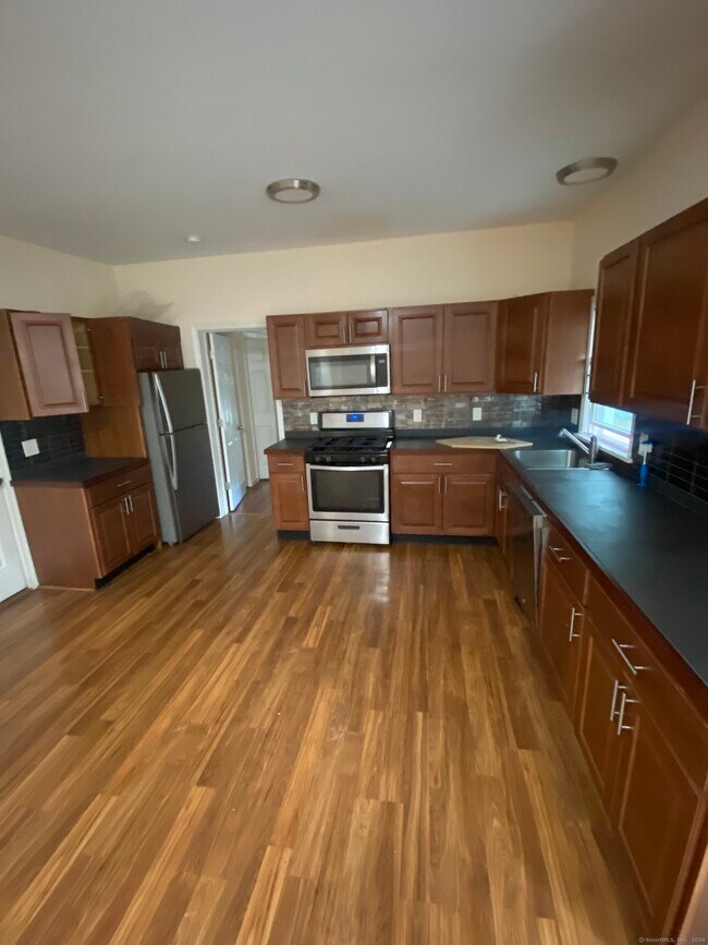 Foto del edificio - 533-535-535 Gregory St