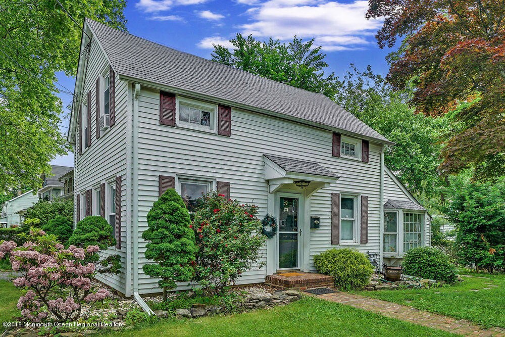 Primary Photo - 39 Lincoln Pl