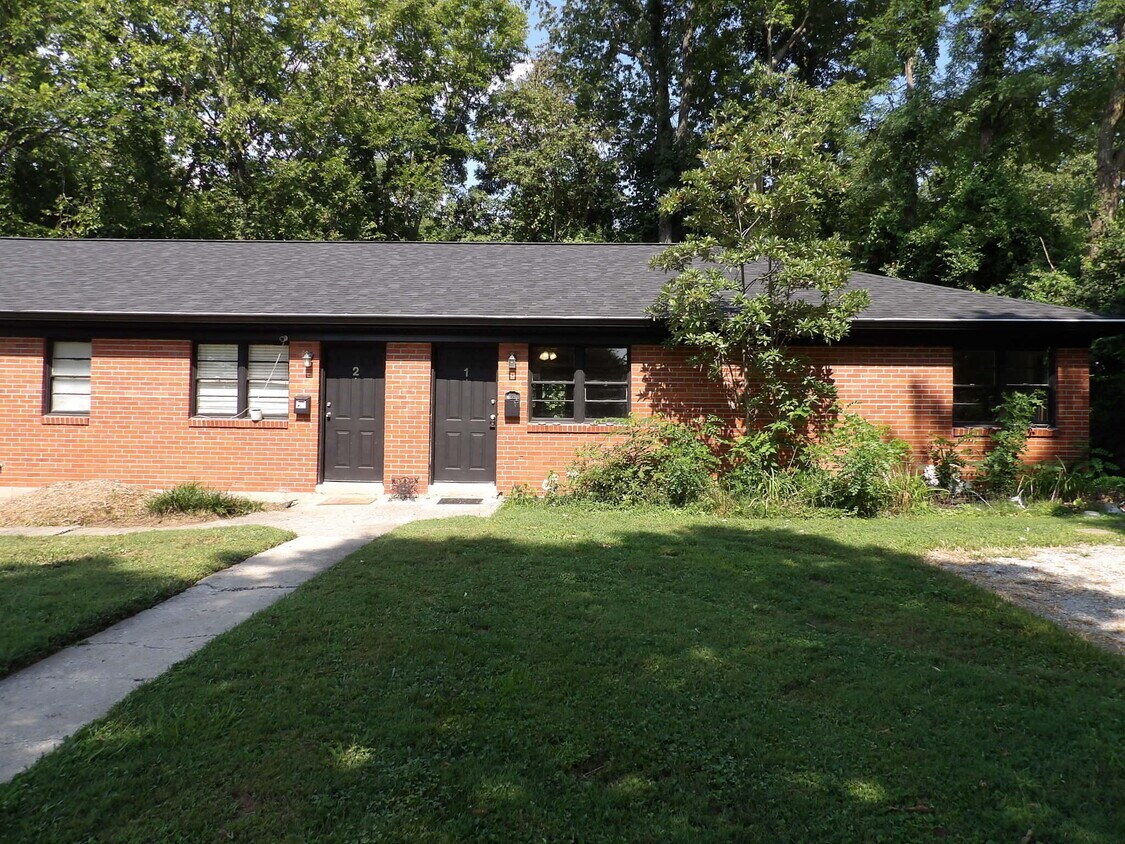 Foto principal - 103 Carey Ave