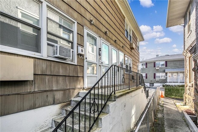 Building Photo - 214 Fenimore Rd