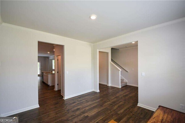 Building Photo - 331 Belmont Dr