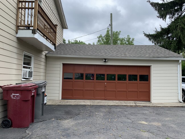 Building Photo - 28 Galpin St