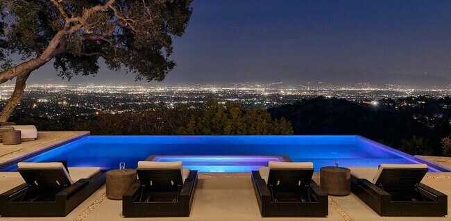 Building Photo - 13331 Mulholland Dr