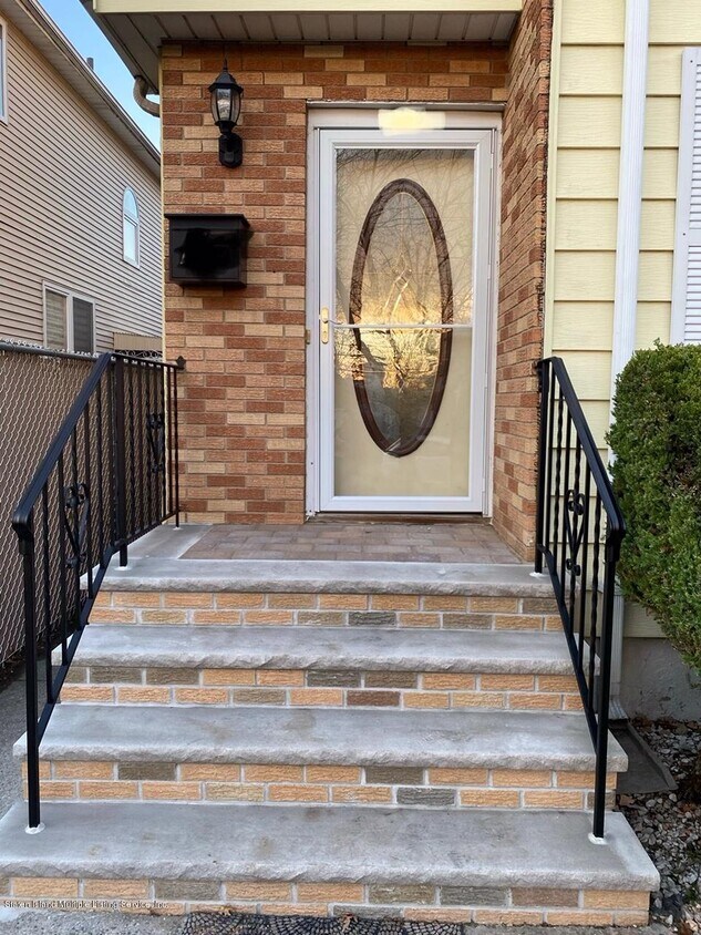 Foto principal - 323 Buel Ave