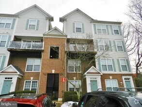 Building Photo - 12765 Fair Crest Ct