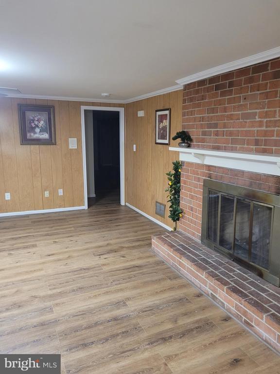 Building Photo - 10903 Exeter Ct