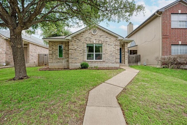 Foto del edificio - 922 Thackeray Ln