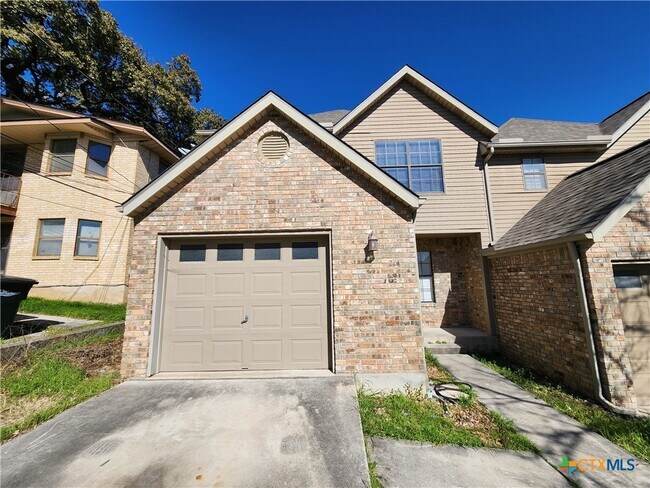 Foto del edificio - 21 Moss Rock Dr