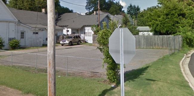 Photo - 2723 8th St Apartments