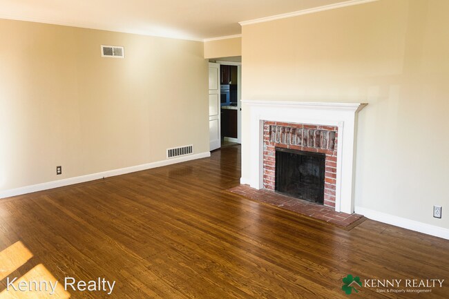 Building Photo - 3 br, 1 bath House - 402 Hazelwood Drive