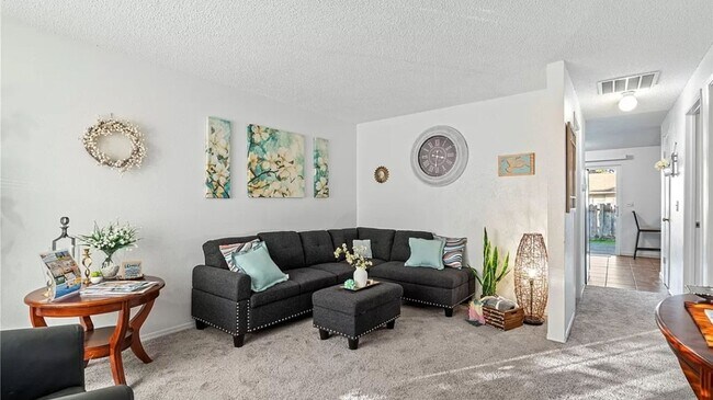 Foto del edificio - 4 Bedroom 2 Bath House For Rent Federal Way