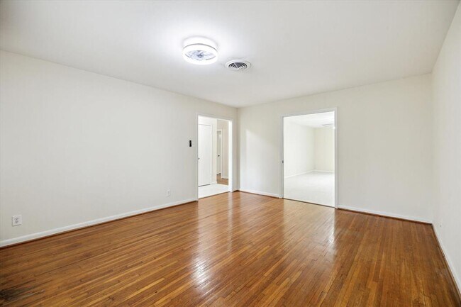 Foto del edificio - 8907 Autauga St